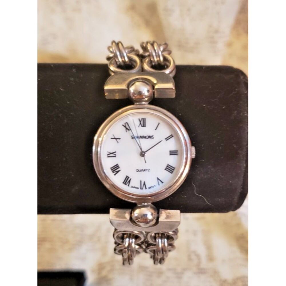 Classy, Elegant - Shannons' Women's Watch - Heavy Interlocking Link Bracelet